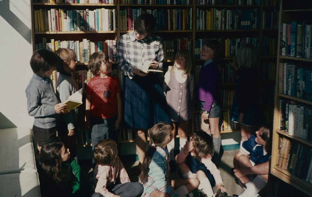 Children in a library, contextual image for Bayside school holiday activities
