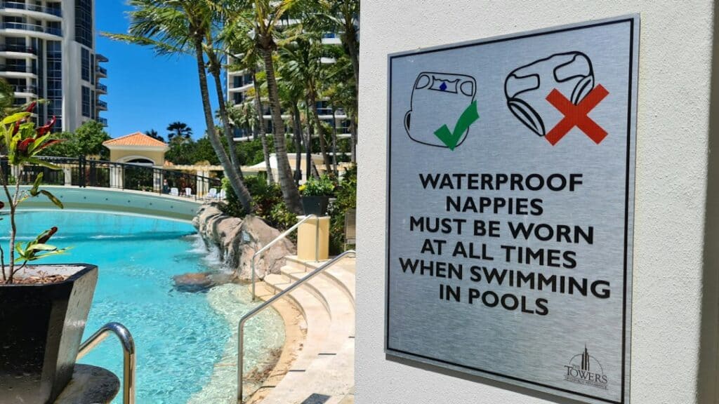 Swimming pool safety signs